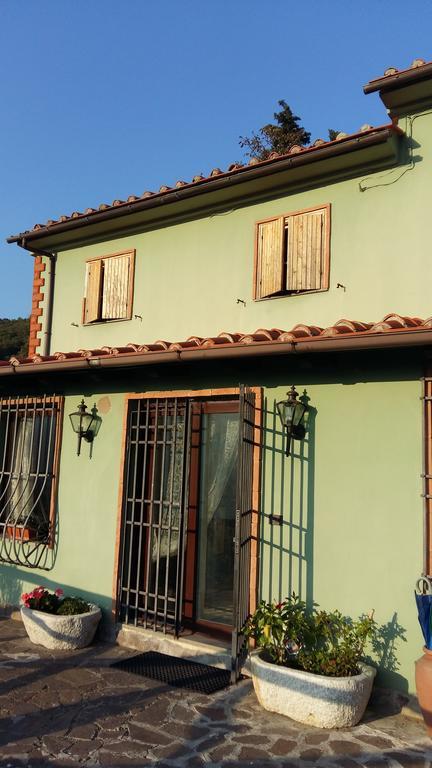 Casetta Verde Guest House Vaiano  Bagian luar foto